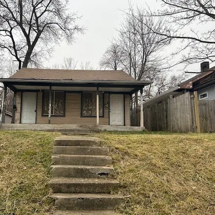 Buy this studio house on 2522 East 16th Street in Indianapolis, IN 46201