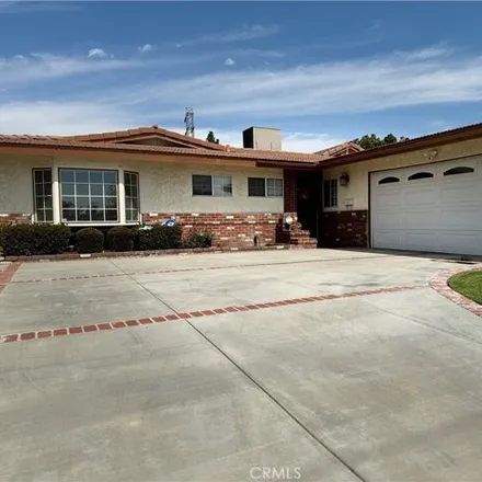 Image 5 - 735 West Canary Street, Colton, CA 92324, USA - House for sale