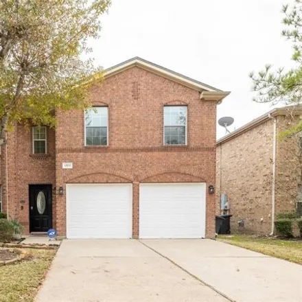 Rent this 3 bed house on 17633 South Summit Canyon Drive in Harris County, TX 77095