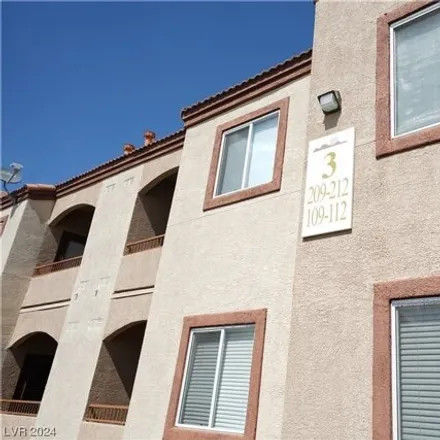 Image 2 - 5032 South Tee Pee Lane, Spring Valley, NV 89148, USA - Condo for rent
