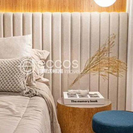 Buy this 2 bed apartment on Rua Quebec in Novo Mundo, Uberlândia - MG