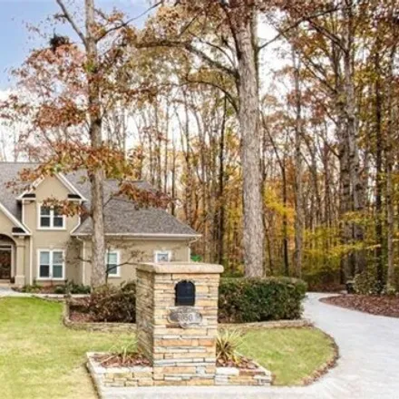 Buy this 6 bed house on Alta Ridge Way in Snellville, GA 30221