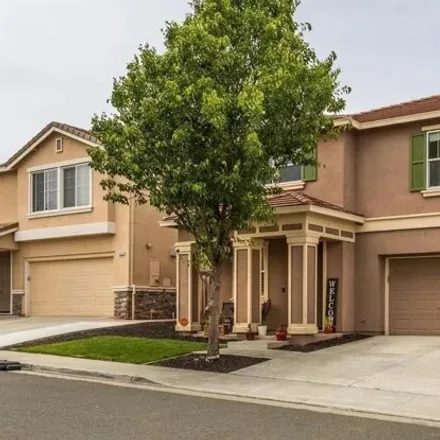 Buy this 4 bed house on 4564 Crimson Clover Drive in Fairfield, CA 94534