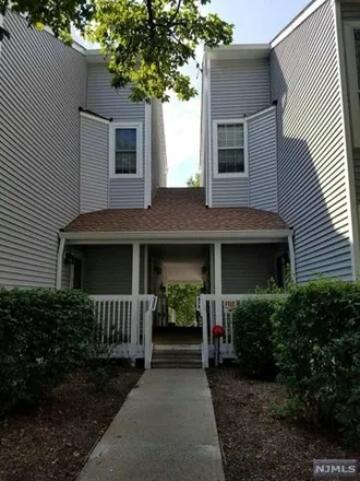 Buy this 1 bed condo on 70 Cliff Drive in Englewood, NJ 07631