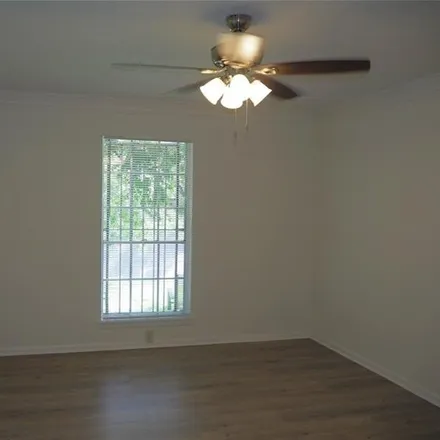 Image 6 - 4910 Saxon Dr Apt 1, Houston, Texas, 77092 - Apartment for rent