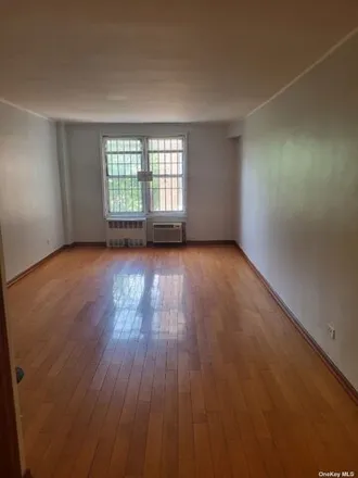 Image 5 - 84-20 51st Ave Unit 4M, Elmhurst, New York, 11373 - Apartment for sale