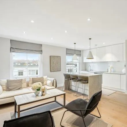Image 1 - 32 Palace Gardens Terrace, London, W8 4RS, United Kingdom - Apartment for sale