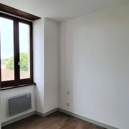 Rent this 3 bed apartment on Agnessenia in Rue du père Auguste Etchecopar, 64120 Saint-Palais