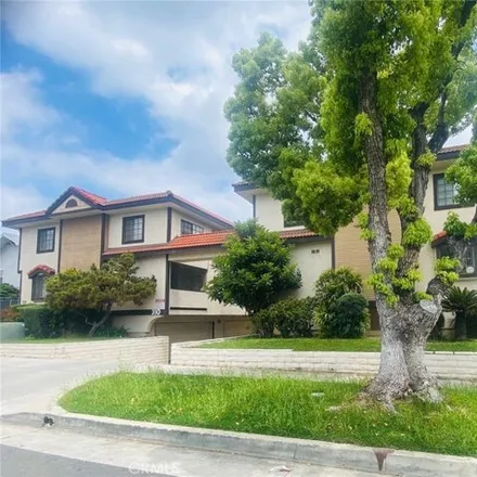 Rent this 3 bed apartment on 308 La France Avenue in Alhambra, CA 91801