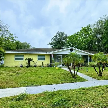 Buy this 5 bed house on 1205 Bonaire Drive in Leesburg, FL 34748