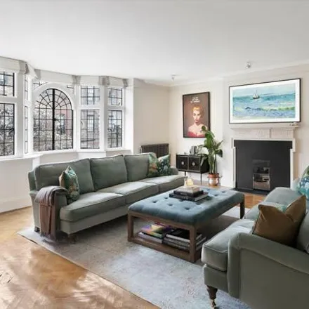 Image 2 - Tryon House, 17 Mallord Street, London, SW3 6AH, United Kingdom - Townhouse for sale