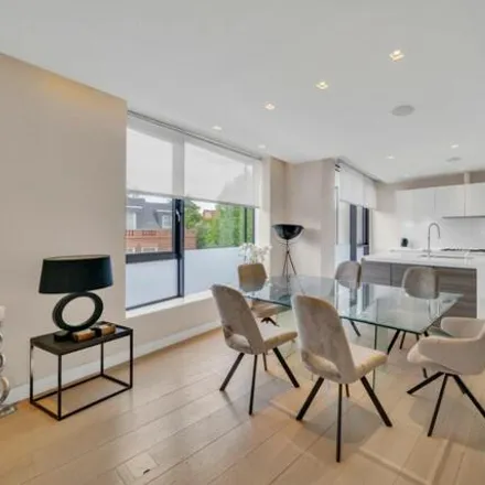 Image 9 - Belsize Fast Tunnel, Shepherd's Path, London, NW3 5PE, United Kingdom - House for rent