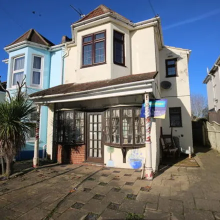 Buy this 3 bed duplex on 168 Mortimer Road in Southampton, SO19 2HH