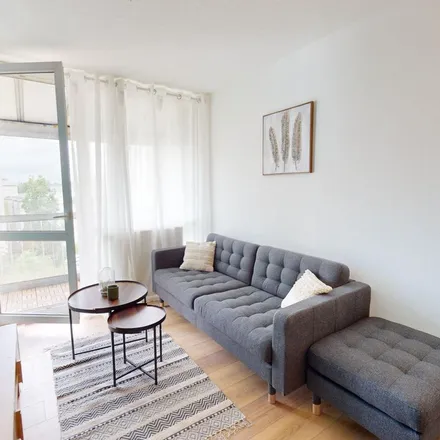 Rent this 5 bed apartment on 2 Rue Auguste Renoir in 26000 Valence, France
