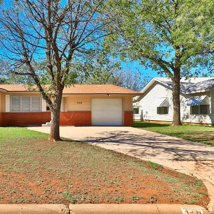 Buy this 3 bed house on 326 Oxford Street in Abilene, TX 79605