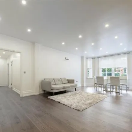 Buy this 2 bed apartment on Grove Court in Circus Road, London