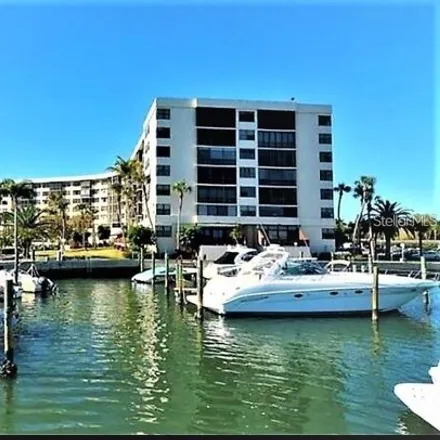 Buy this 2 bed condo on 1242 Dolphin Bay Way in Siesta Key, FL 34242
