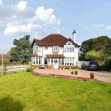 Buy this 5 bed house on Misbourne Avenue in Chalfont St Peter, SL9 0PF