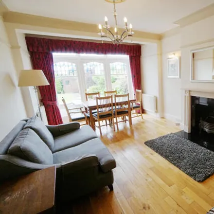 Image 3 - Sherbrook Gardens, Winchmore Hill, London, N21 2NT, United Kingdom - Duplex for rent