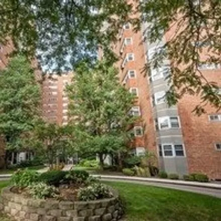 Image 1 - 4900 North Marine Drive, Chicago, IL 60640, USA - House for rent