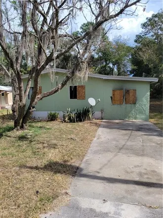 Buy this 2 bed house on 3195 South Calais Terrace in Homosassa Springs, FL 34448