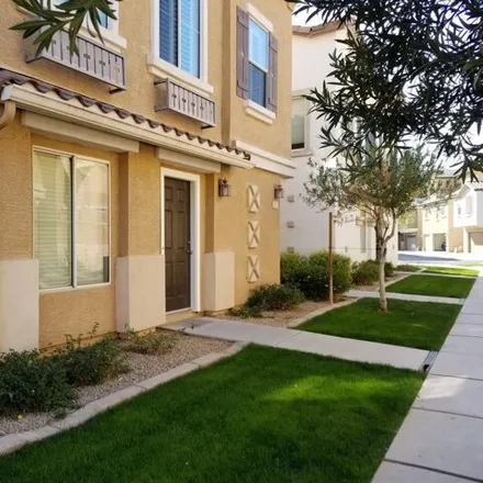 Rent this 2 bed house on 921 West Aspen Way in Gilbert, AZ 85233
