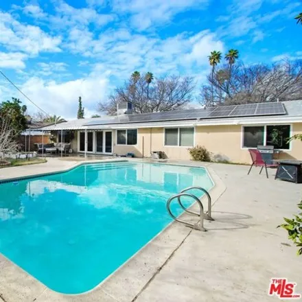Image 9 - Alley ‎86155, Los Angeles, CA 91371, USA - House for sale