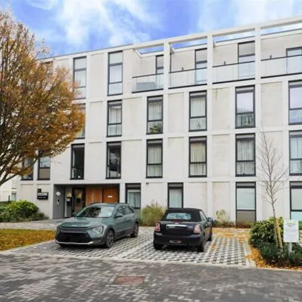 Buy this 2 bed apartment on Hornchurch Road in London, UB10 0YN