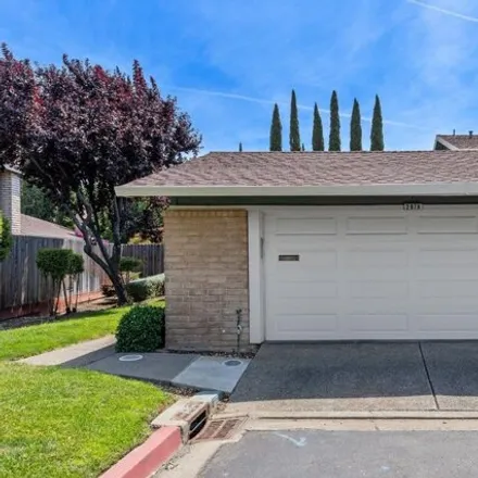 Buy this 2 bed condo on 2978 Sunbird Dr in Fairfield, California