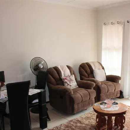 Rent this 2 bed townhouse on Carlin Terrace in Townsview, Johannesburg