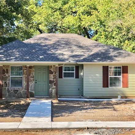 Rent this 2 bed house on W Cherry St in Sherman, TX