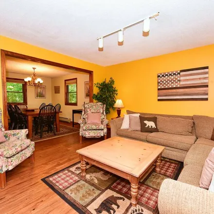 Image 9 - Conway, NH, 03860 - House for rent