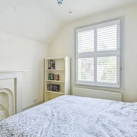 Image 6 - Strachan Place, London, SW19 4RH, United Kingdom - Apartment for rent