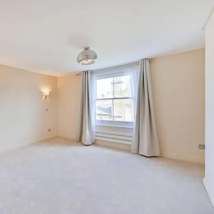 Image 5 - New Kings Road, Wandsworth Bridge Road, London, SW6 2TE, United Kingdom - Duplex for rent