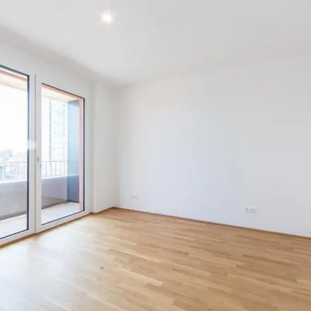 Rent this 2 bed apartment on h-Com in Grillweg 7, 8053 Graz