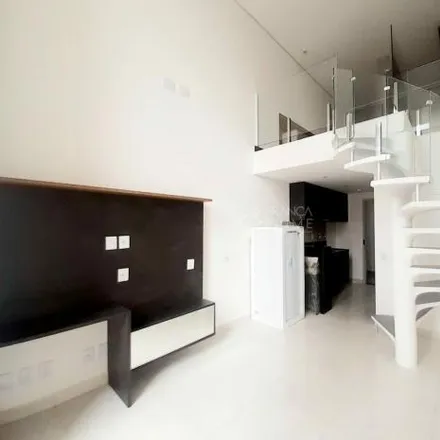 Rent this 1 bed apartment on Rua Carlos Vicari in Pompéia, São Paulo - SP