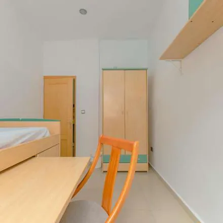 Image 2 - Carrer d'Alfara del Patriarca, 3, 46025 Valencia, Spain - Apartment for rent