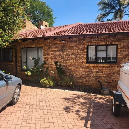 Image 9 - Riverside Park Home, Bulwer Street, Manor, Pietermaritzburg, 3200, South Africa - Apartment for rent
