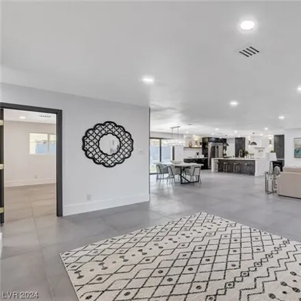 Image 7 - 3163 Montecito Drive, Paradise, NV 89120, USA - House for sale