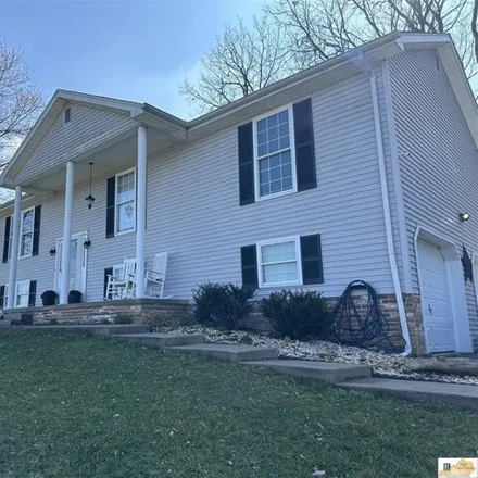 Buy this 4 bed house on 32 Timberleaf Drive in Hart County, KY 42749