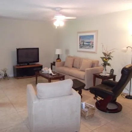 Image 5 - 1615 Lavers Circle, Delray Beach, FL 33444, USA - Condo for sale