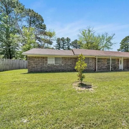 Image 2 - 1077 Caprice Drive, Grand Saline, Van Zandt County, TX 75140, USA - House for sale