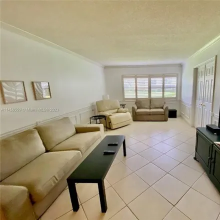 Image 9 - Wynmoor Golf Course, Portofino Isle, Coconut Creek, FL 33066, USA - Condo for rent