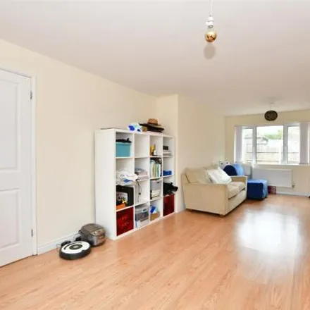 Buy this 3 bed townhouse on Paprills in Basildon, SS16 5RQ