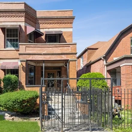 Buy this 5 bed duplex on 5622 South Honore Street in Chicago, IL 60636