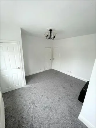 Image 4 - Sandhall Green, Fountainhead, HX2 0DW, United Kingdom - Townhouse for rent