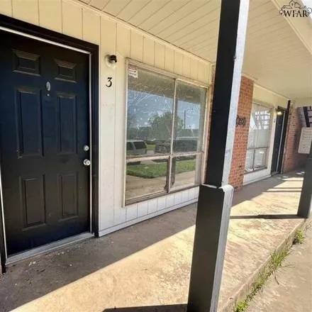 Rent this studio house on 2722 Avenue N in Wichita Falls, TX 76309