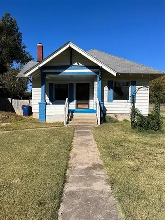 Buy this 2 bed house on 227 South Brown Street in Vinita, OK 74301