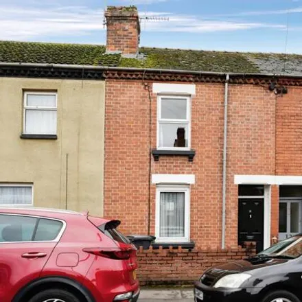 Buy this 3 bed townhouse on Widden Street in Gloucester, GL1 4AP