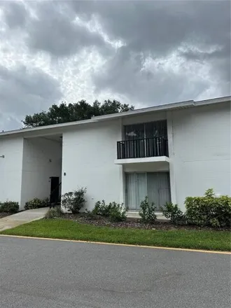 Buy this 2 bed condo on unnamed road in Winter Haven, FL 33881
